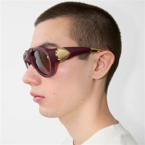 occhiali burberry bordoux|Shield Mask Sunglasses in Bordeaux .